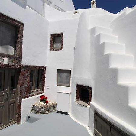 Astrea Suites "Ostria Cave Villa-Outdoor Jacuzzi" Oia  Exterior photo