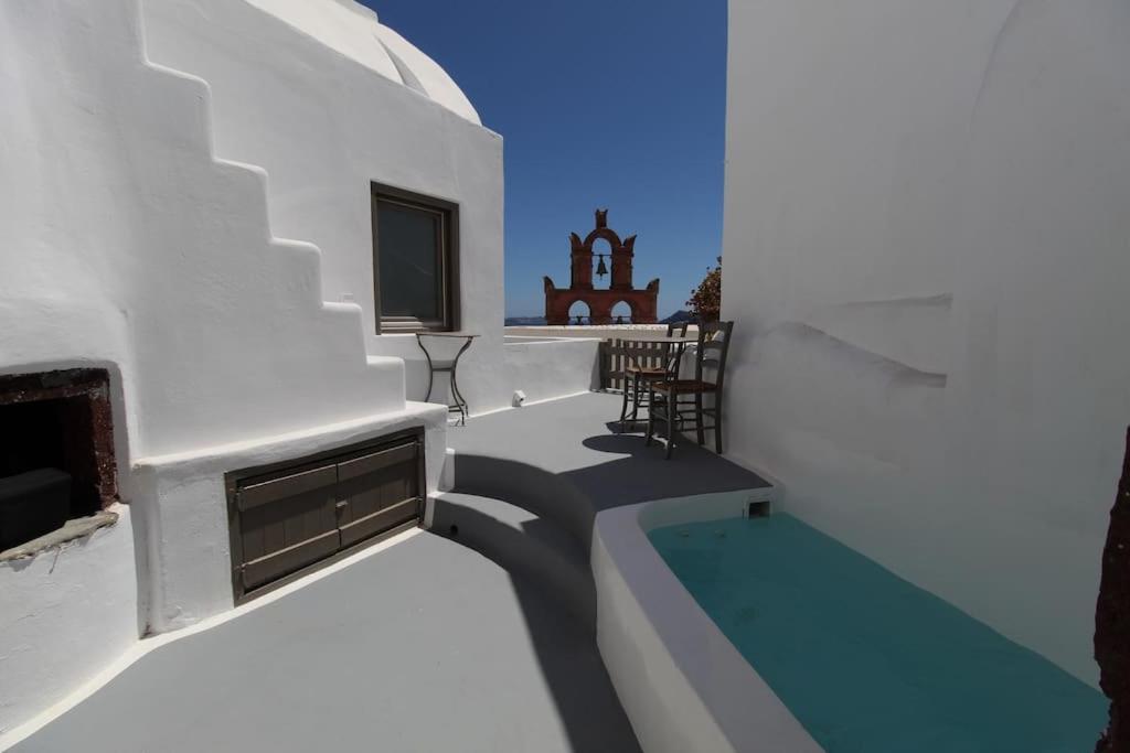 Astrea Suites "Ostria Cave Villa-Outdoor Jacuzzi" Oia  Exterior photo