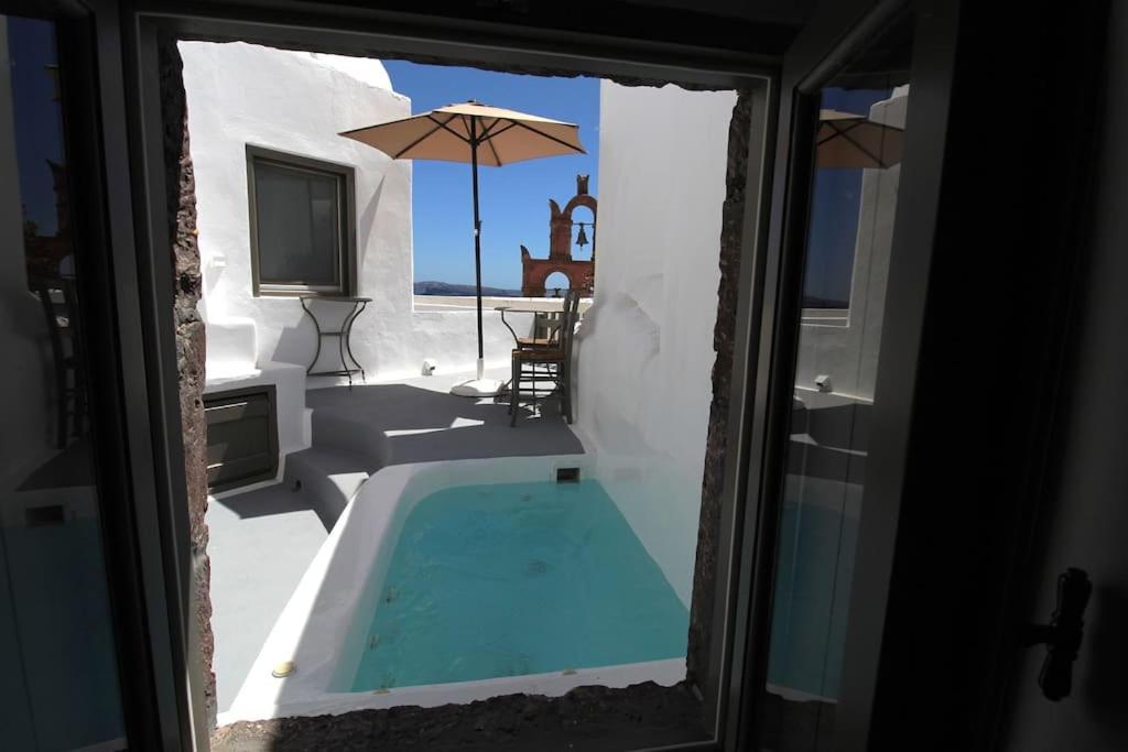 Astrea Suites "Ostria Cave Villa-Outdoor Jacuzzi" Oia  Exterior photo