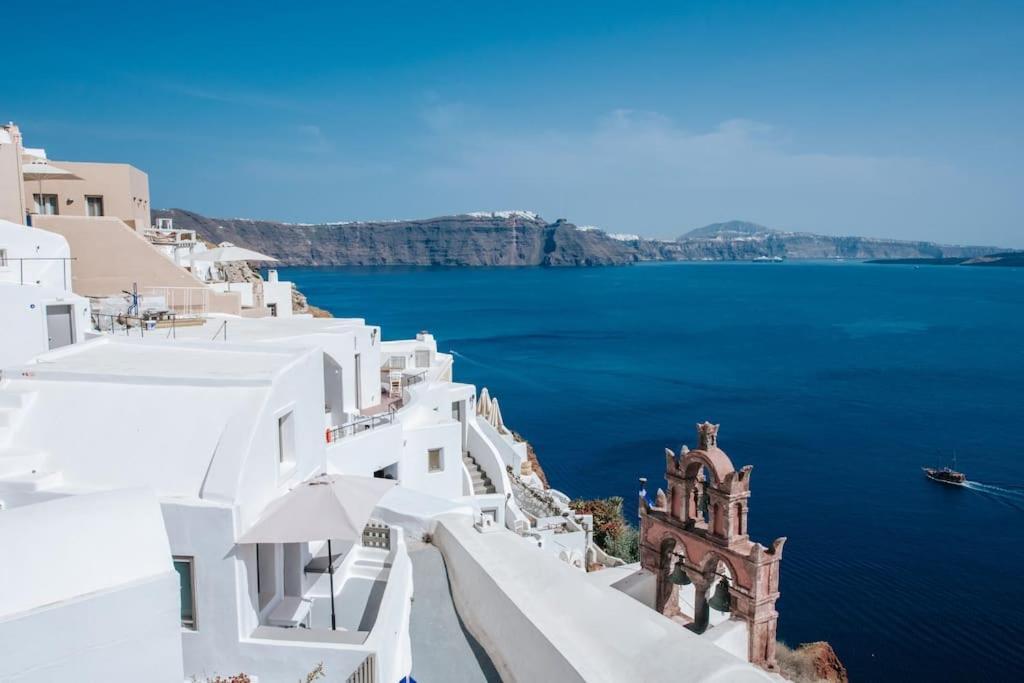 Astrea Suites "Ostria Cave Villa-Outdoor Jacuzzi" Oia  Exterior photo