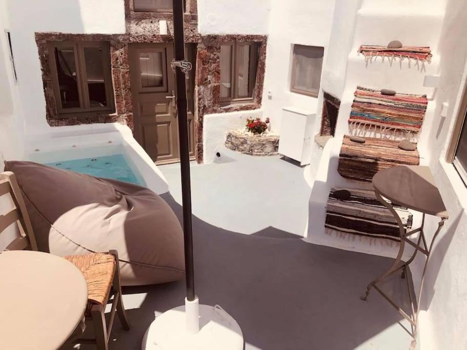 Astrea Suites "Ostria Cave Villa-Outdoor Jacuzzi" Oia  Exterior photo