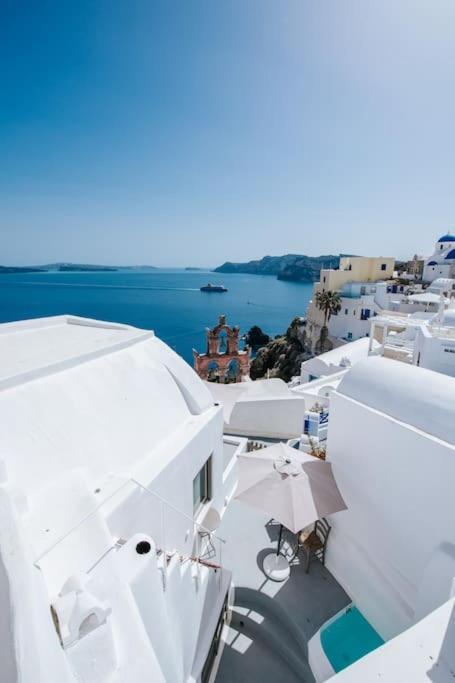 Astrea Suites "Ostria Cave Villa-Outdoor Jacuzzi" Oia  Exterior photo
